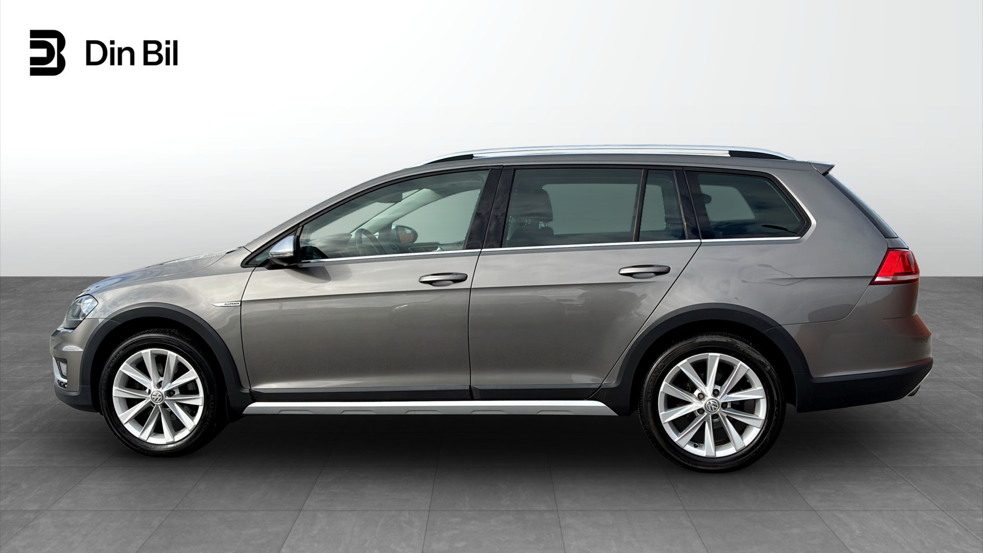 Volkswagen Golf Sportscombi YGL822
