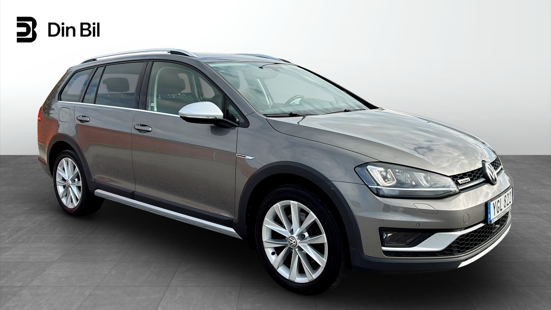 Volkswagen Golf Sportscombi YGL822