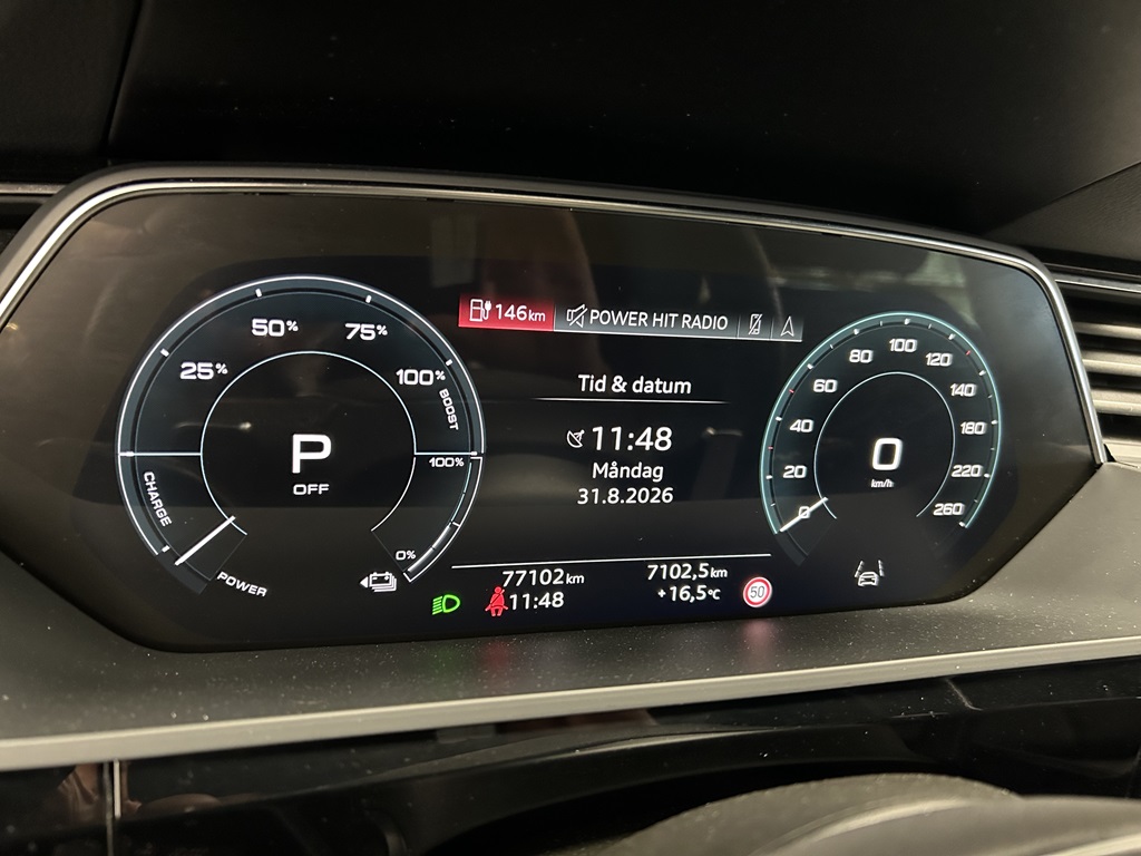 Audi Q8 e-tron YGO466