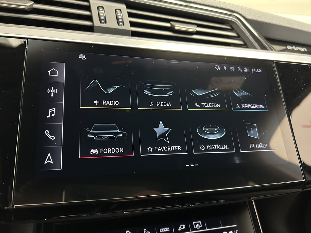 Audi Q8 e-tron YGO466