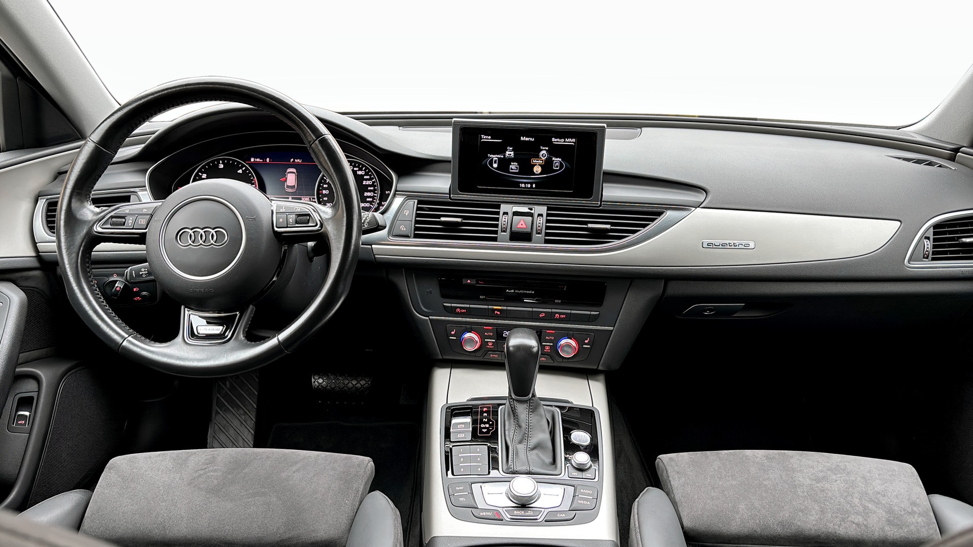 Audi A6 allroad quattro YGT268