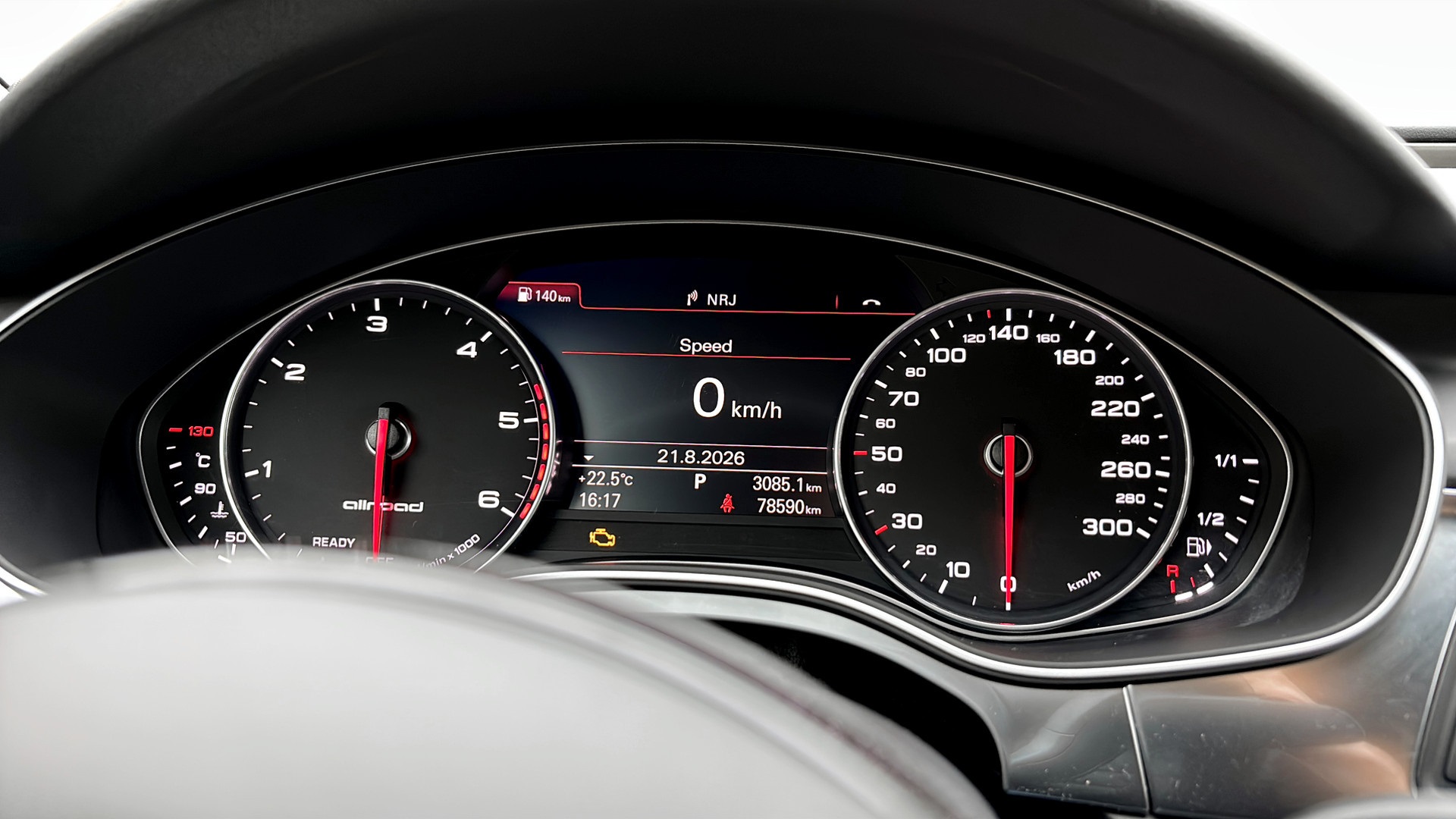 Audi A6 allroad quattro YGT268