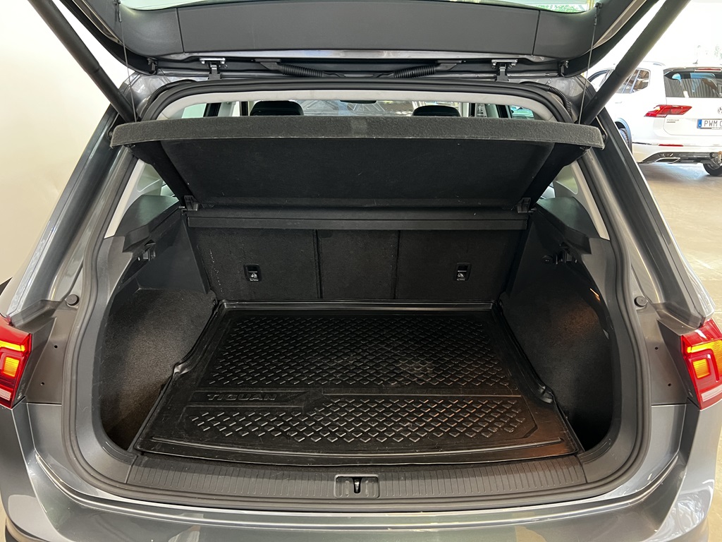 Volkswagen Tiguan YHE268