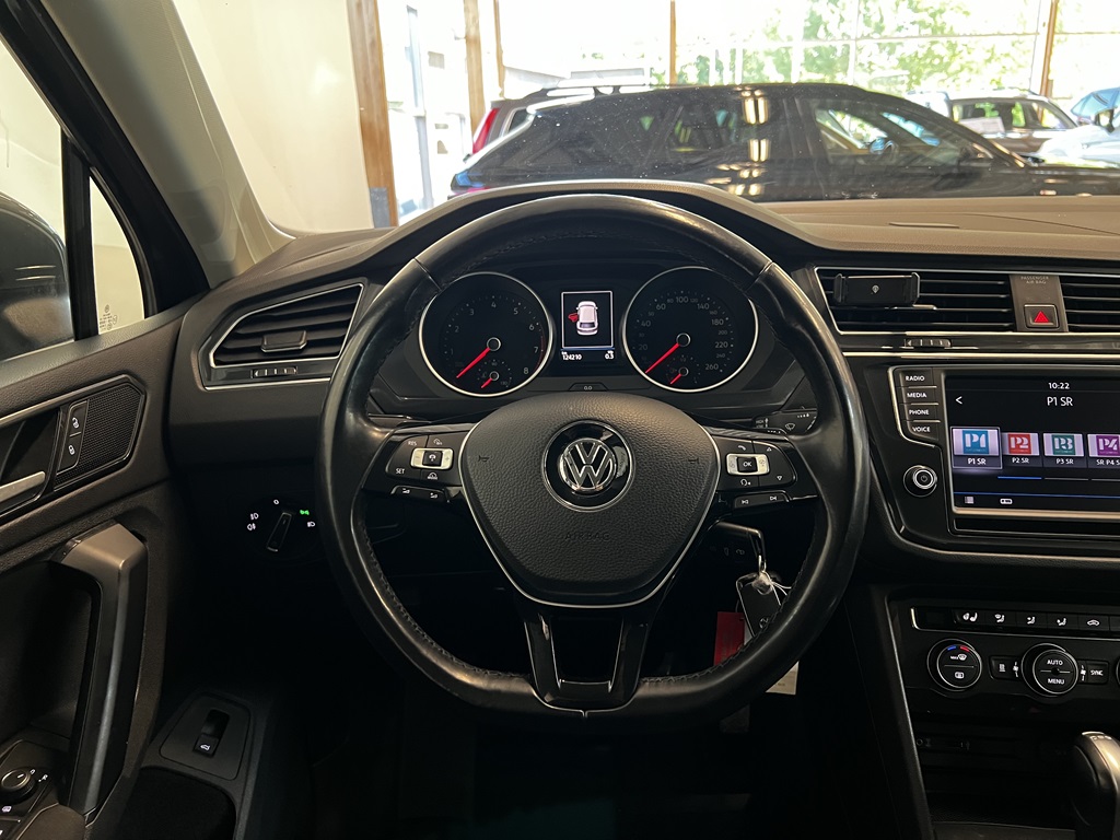 Volkswagen Tiguan YHE268