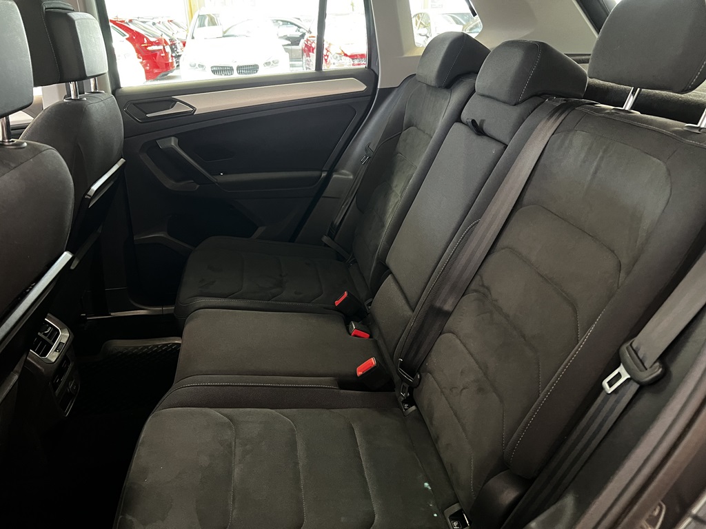 Volkswagen Tiguan YHE268