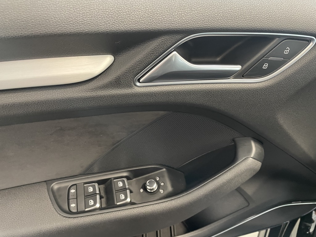 Audi S3 Sportback YHE379