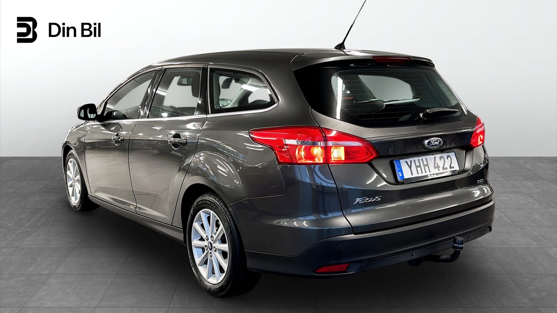 Ford Focus YHH422