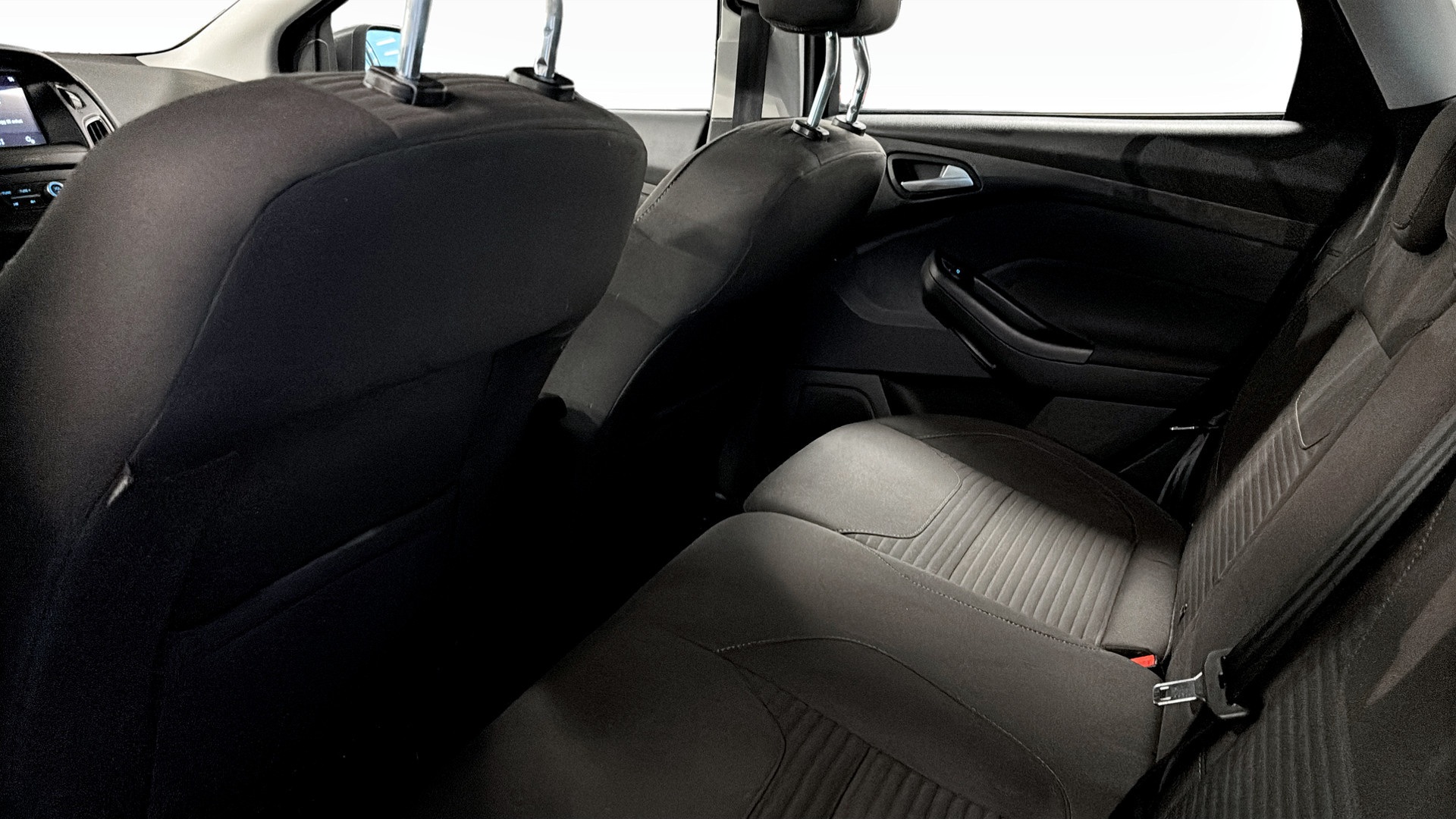 Ford Focus YHH422