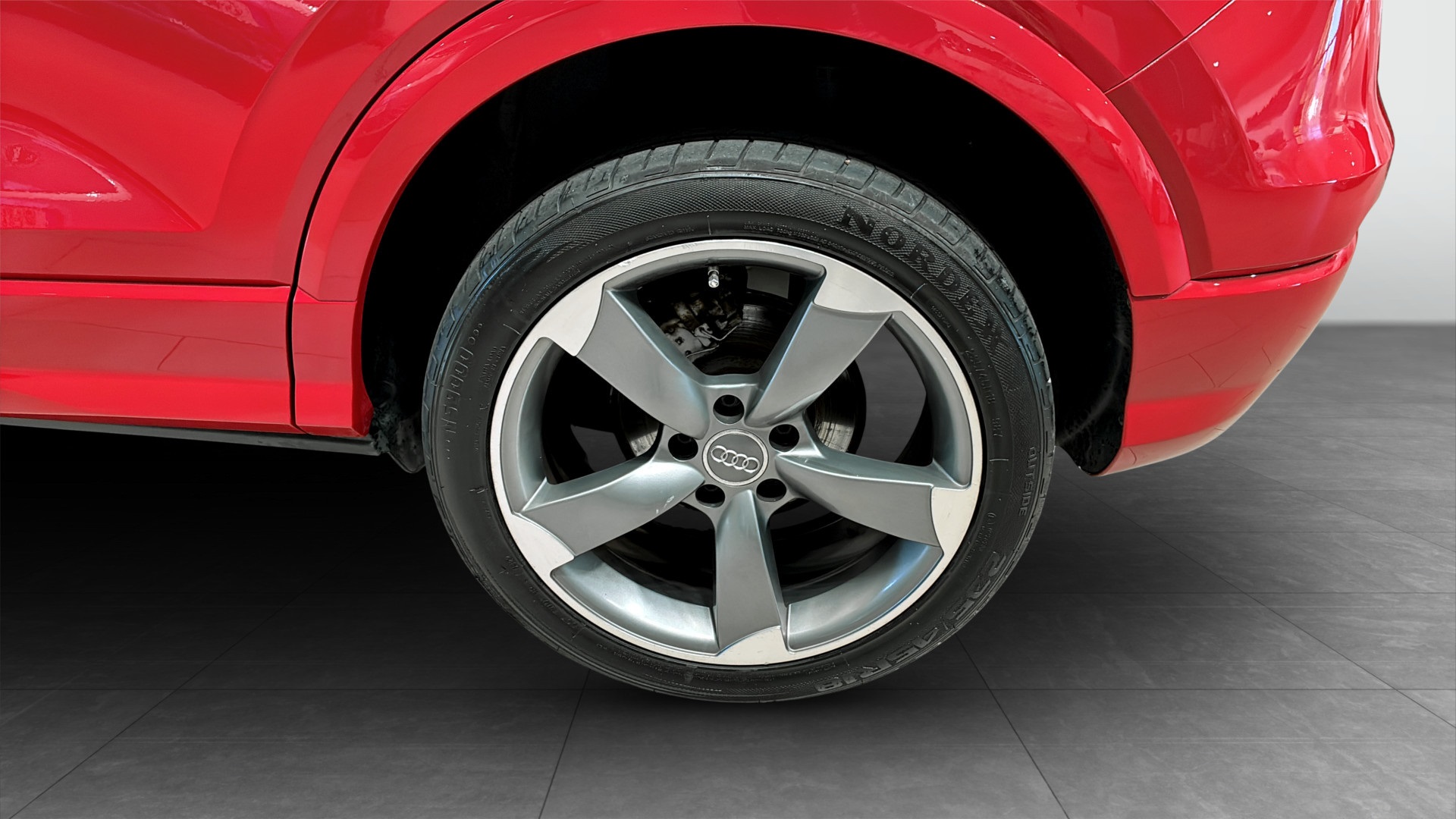 Audi Q2 YHJ157
