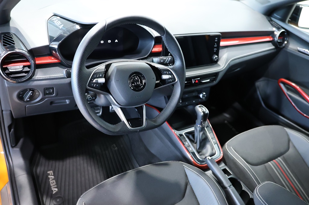 Skoda Fabia YJA96U