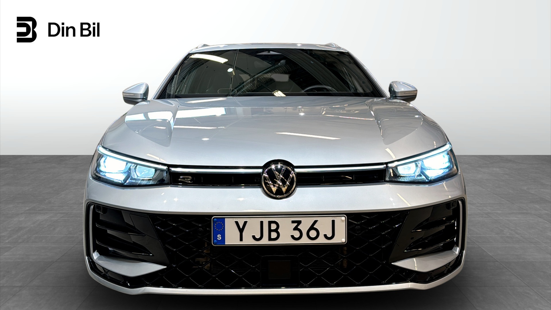 Volkswagen Passat YJB36J