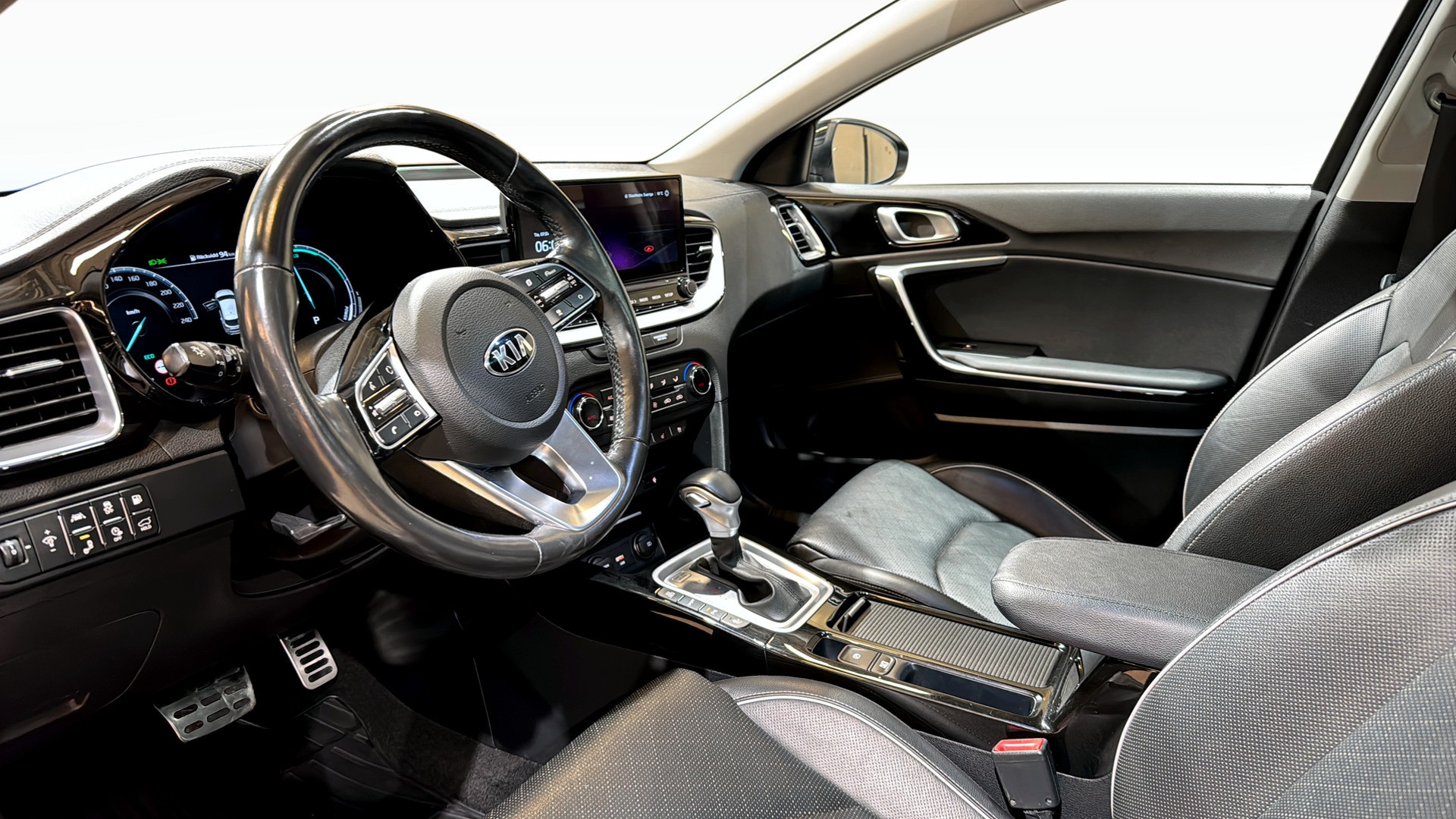 Kia cee'd YJK19W