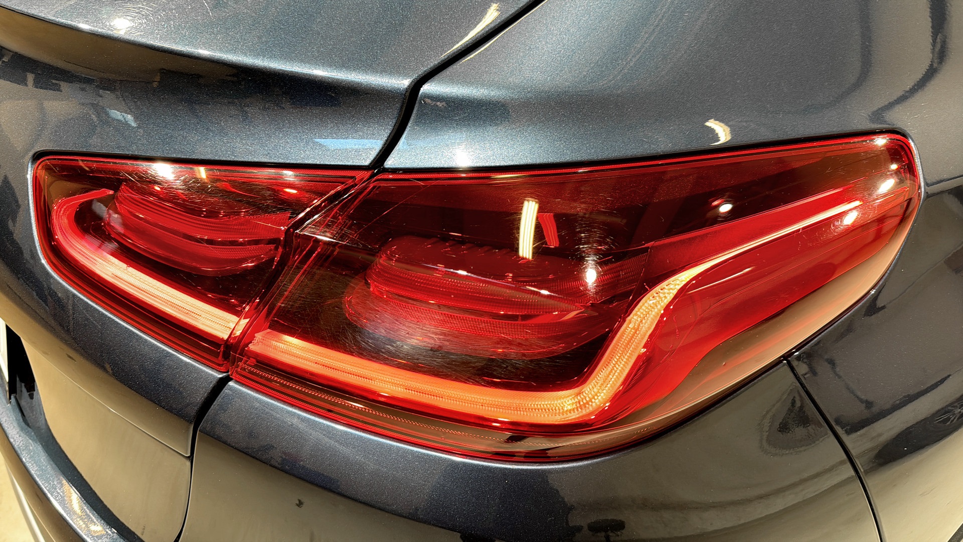 Kia cee'd YJK19W