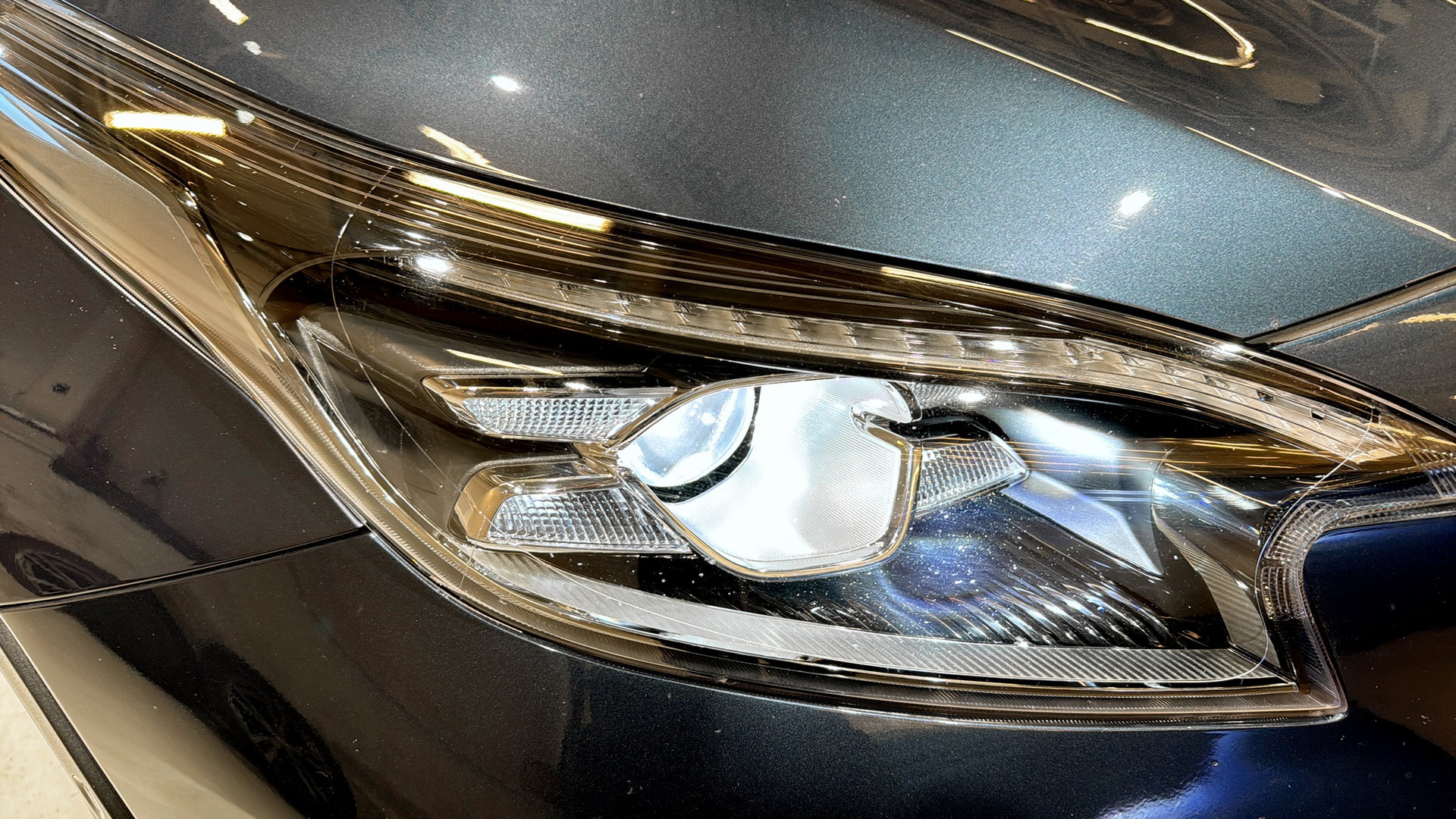 Kia cee'd YJK19W