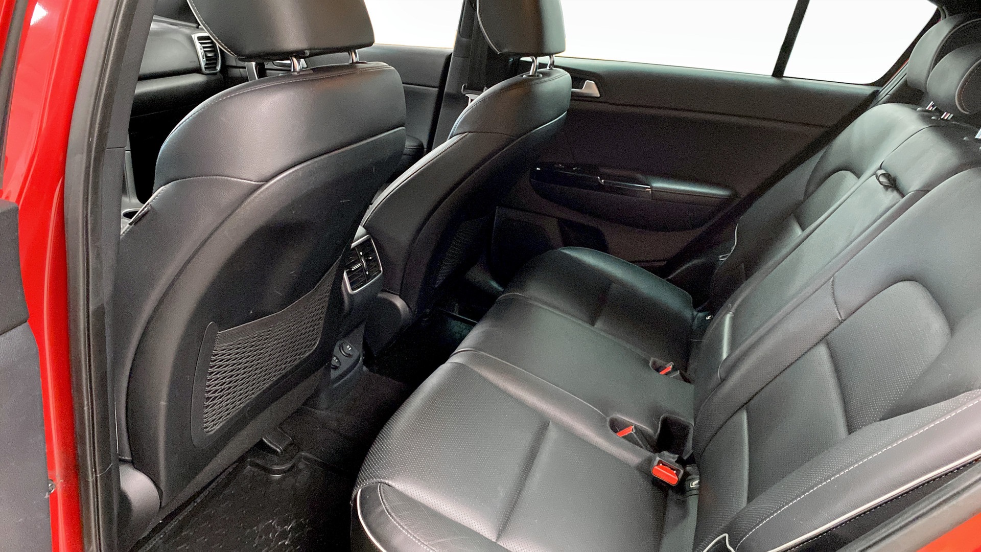 Kia Sportage YJT395