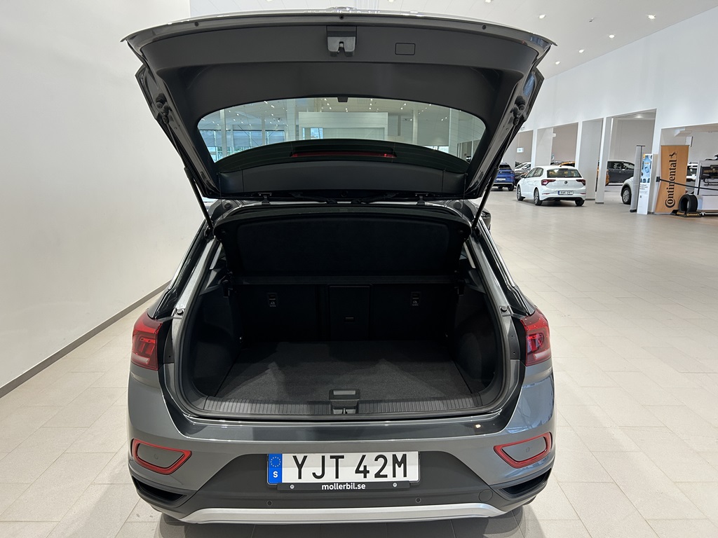 Volkswagen T-Roc YJT42M