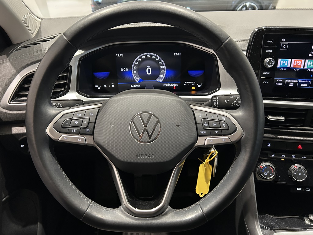 Volkswagen T-Roc YJT42M