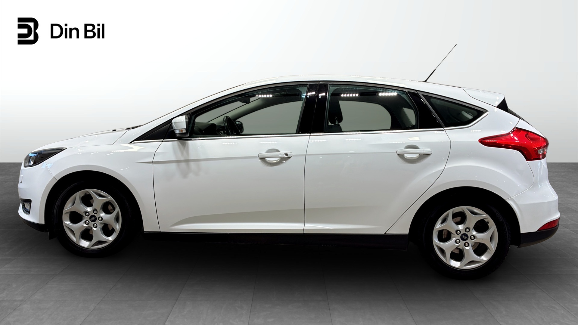Ford Focus YKH249