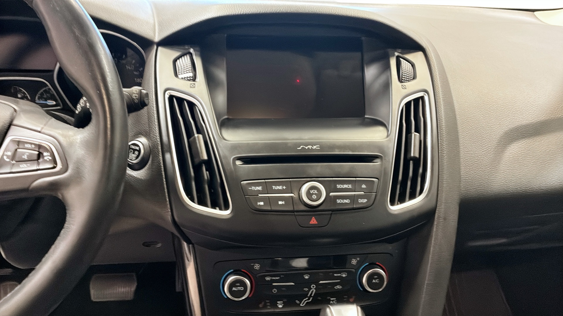 Ford Focus YKH249