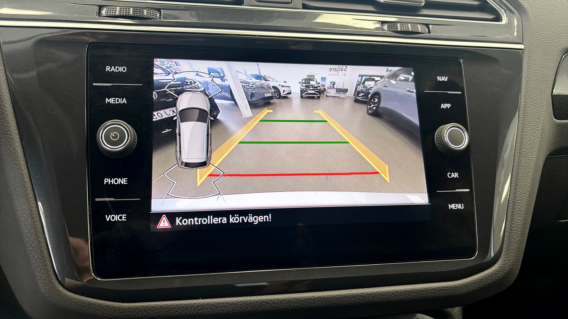 Volkswagen Tiguan YKN71J