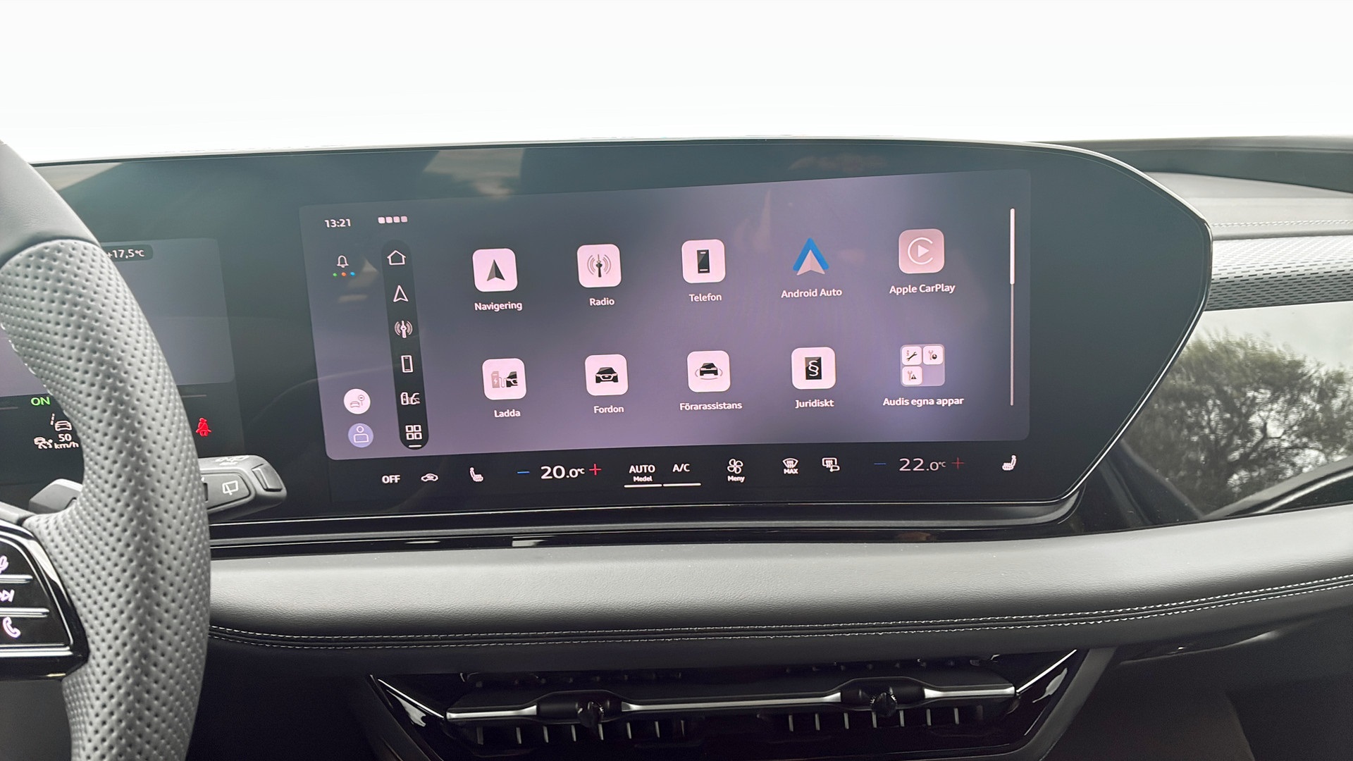 Audi A6 Avant e-tron YLL43U