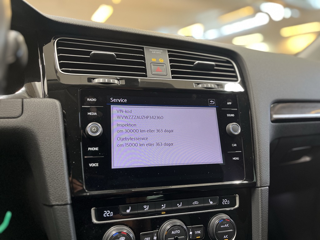 Volkswagen Golf YLY909