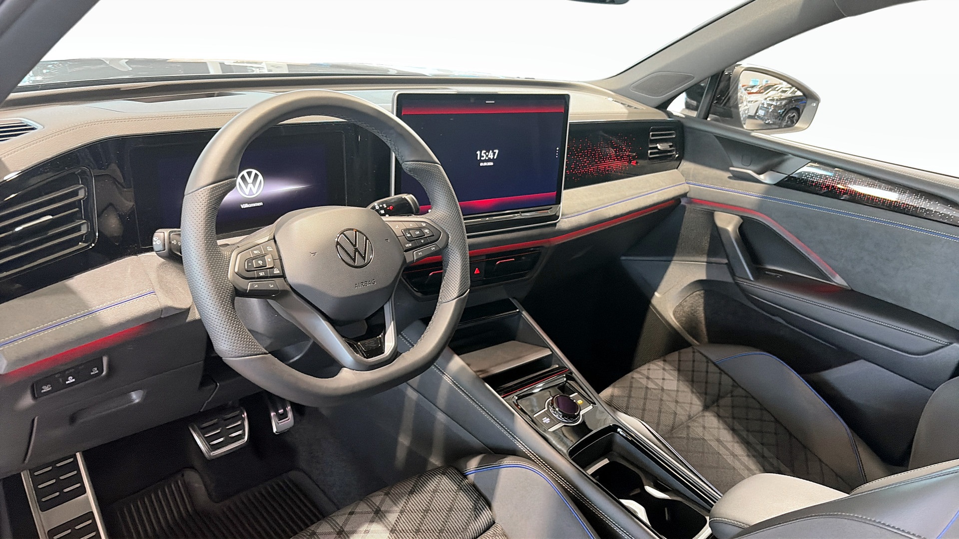 Volkswagen Tiguan YMH43Z