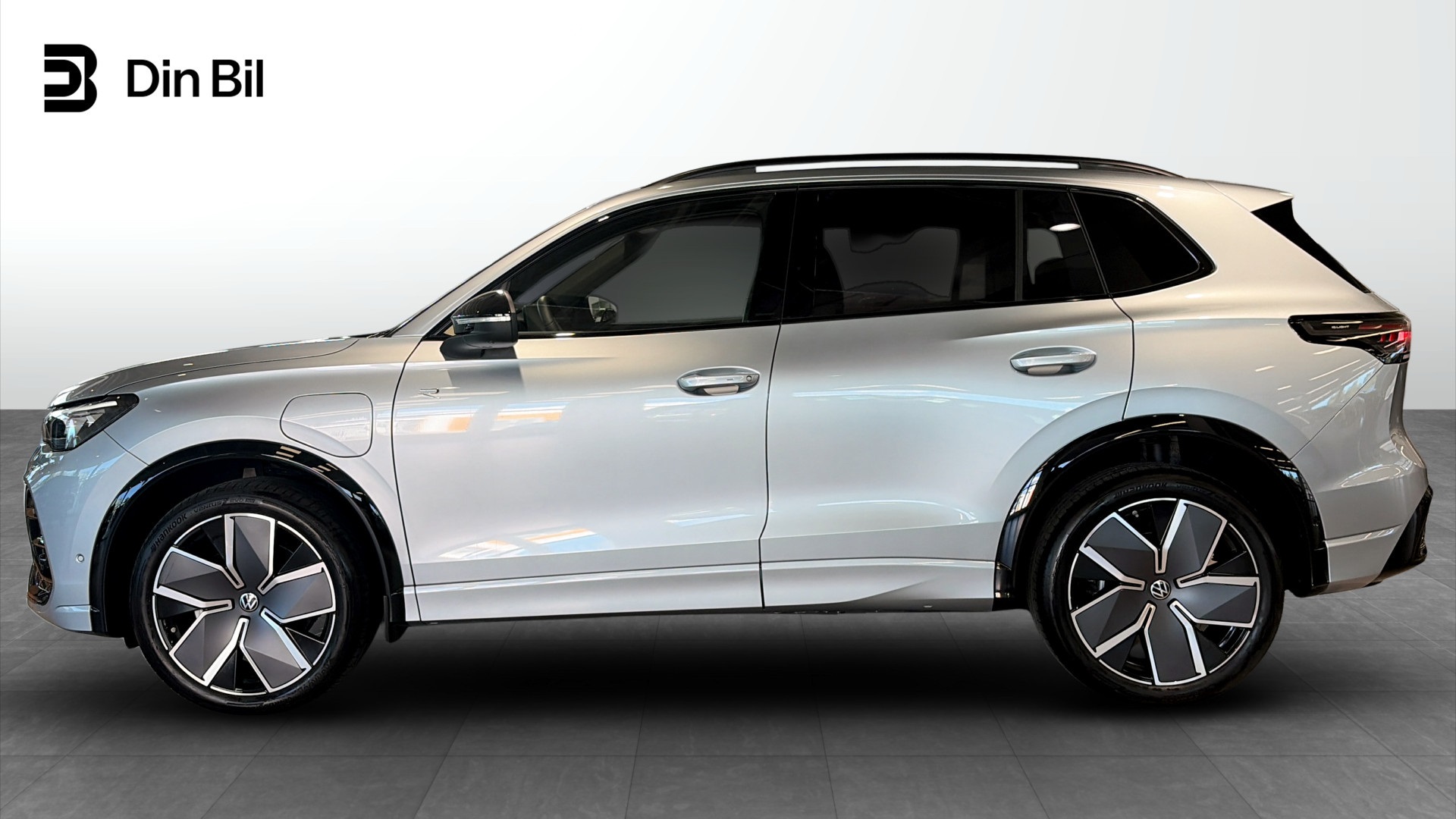 Volkswagen Tiguan YMH43Z
