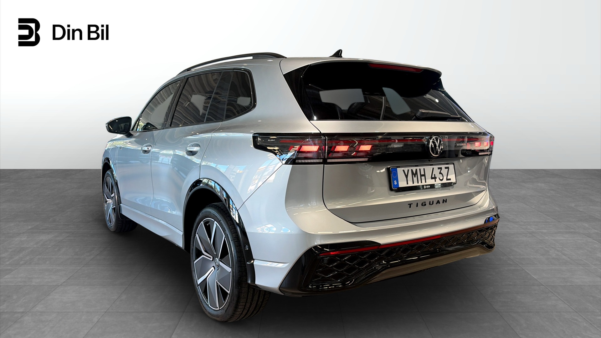 Volkswagen Tiguan YMH43Z