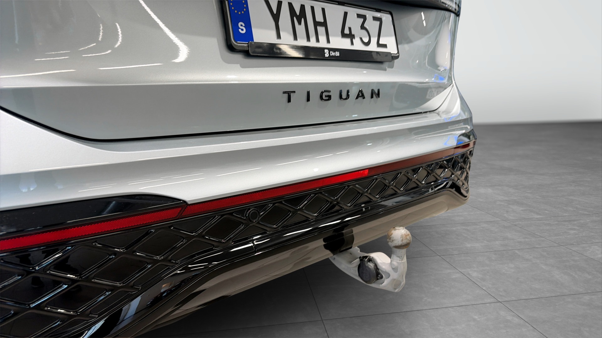 Volkswagen Tiguan YMH43Z