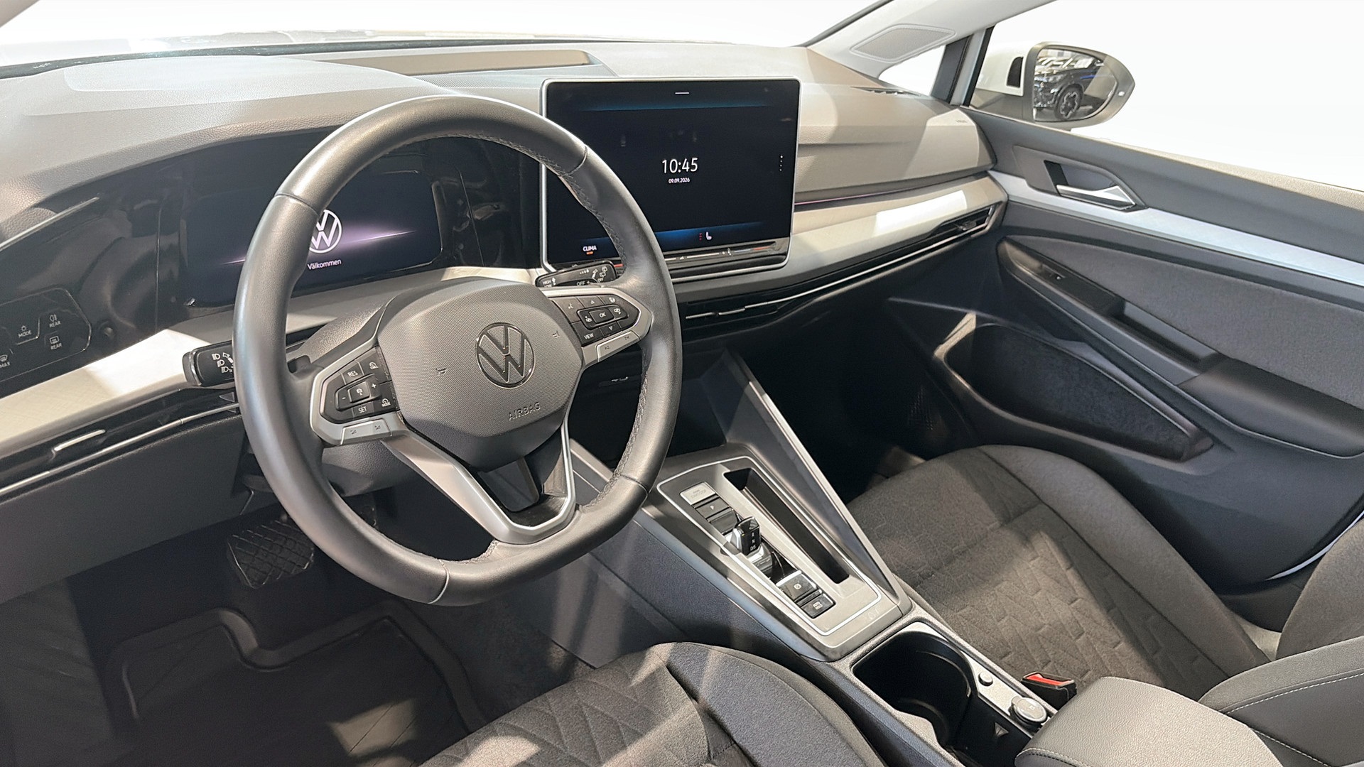 Volkswagen Golf YMJ70W