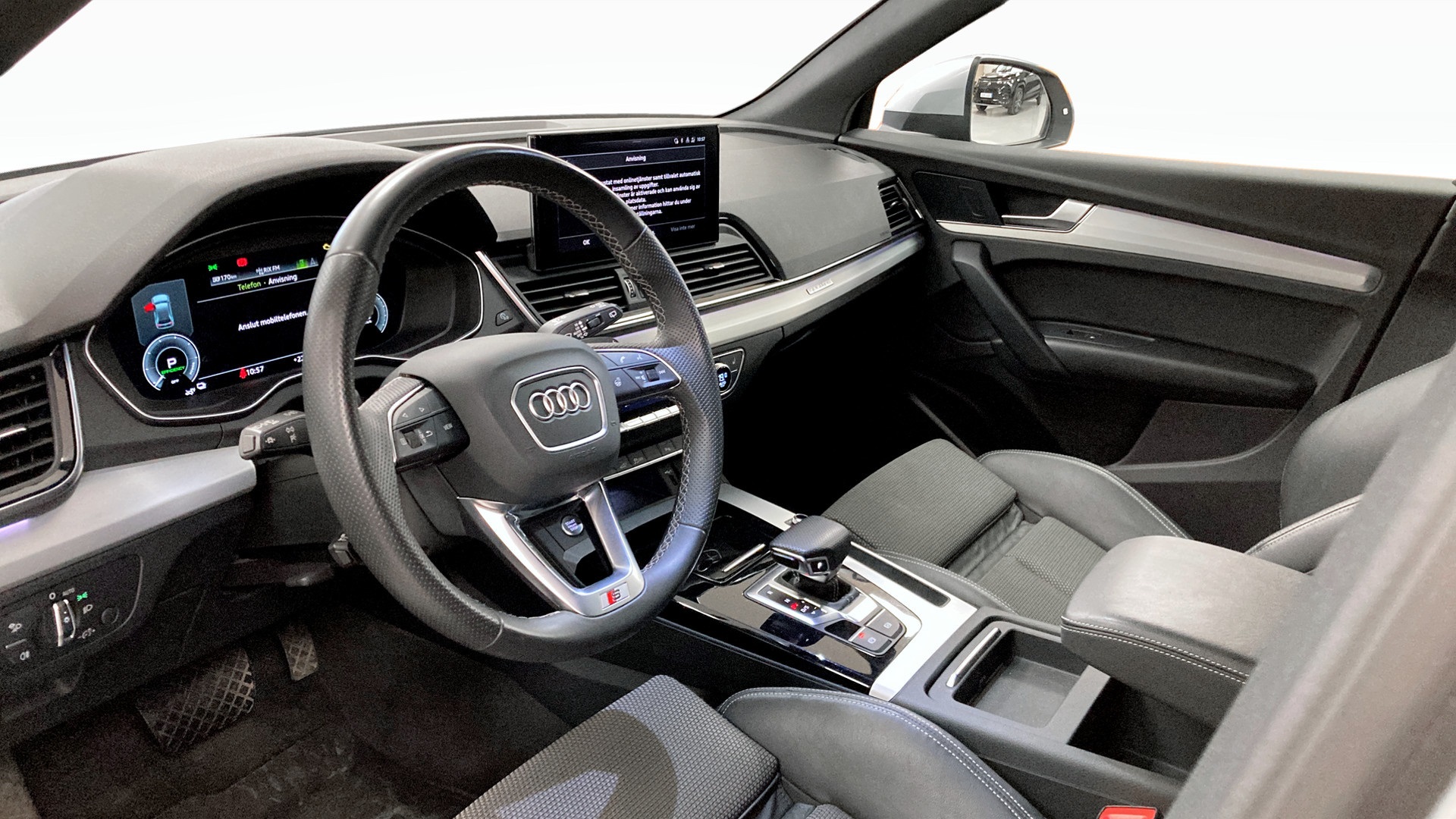 Audi Q5 YMK69J
