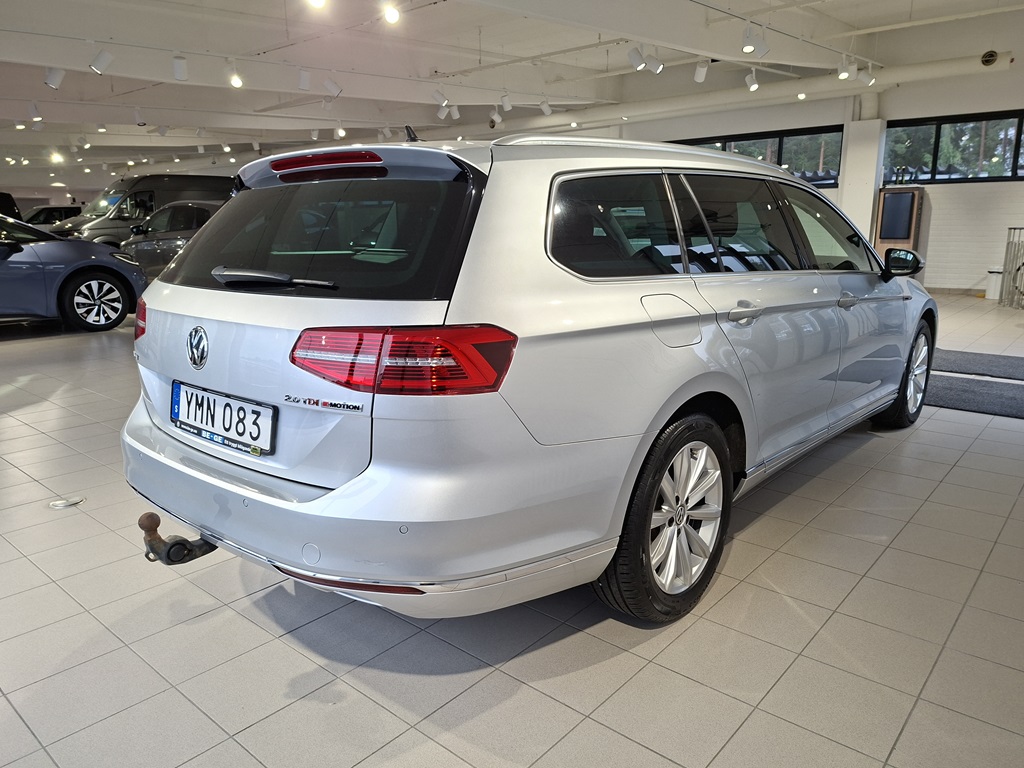 Volkswagen Passat YMN083