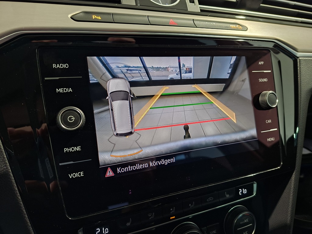 Volkswagen Passat YMN083