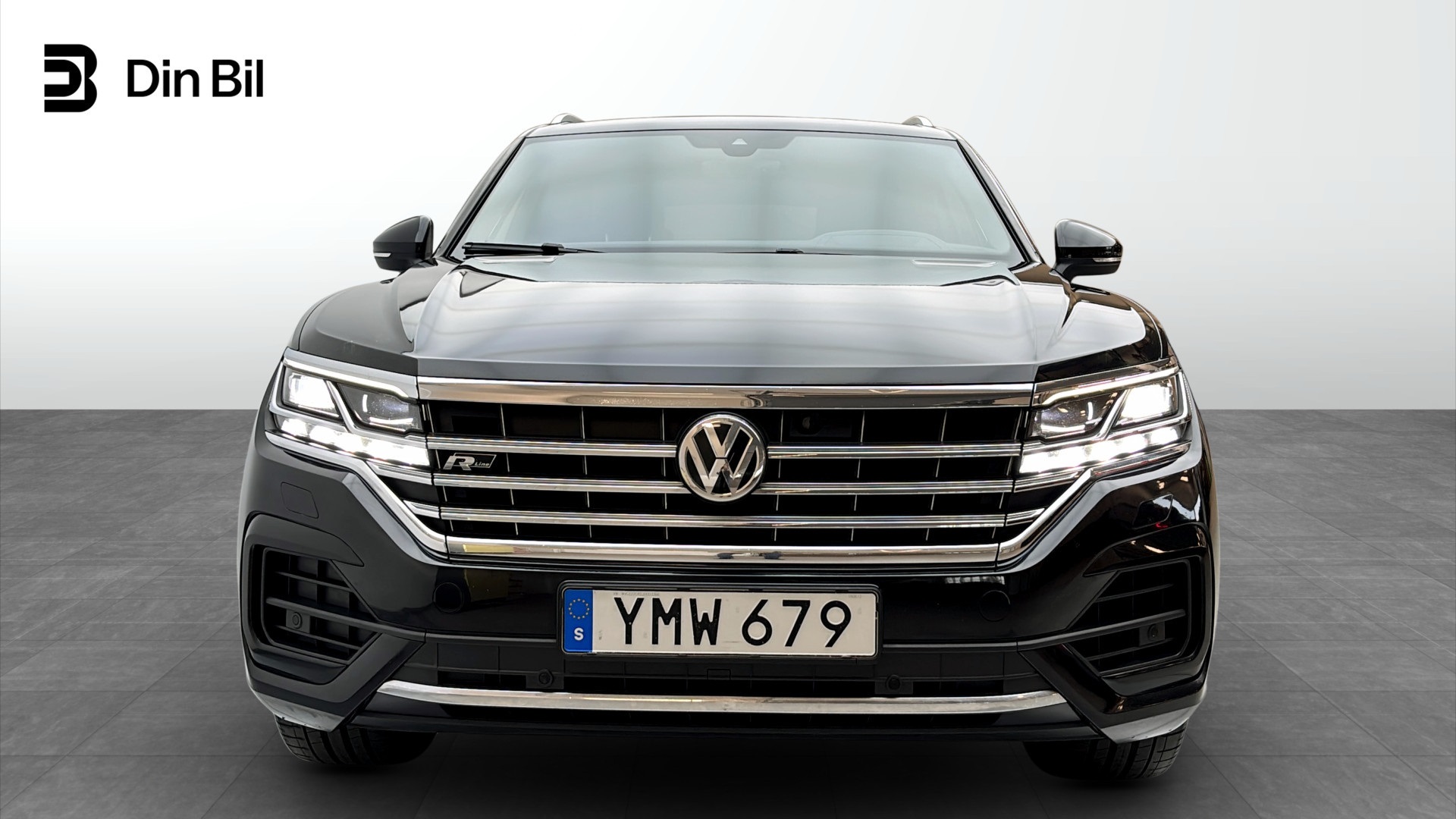 Volkswagen Touareg YMW679