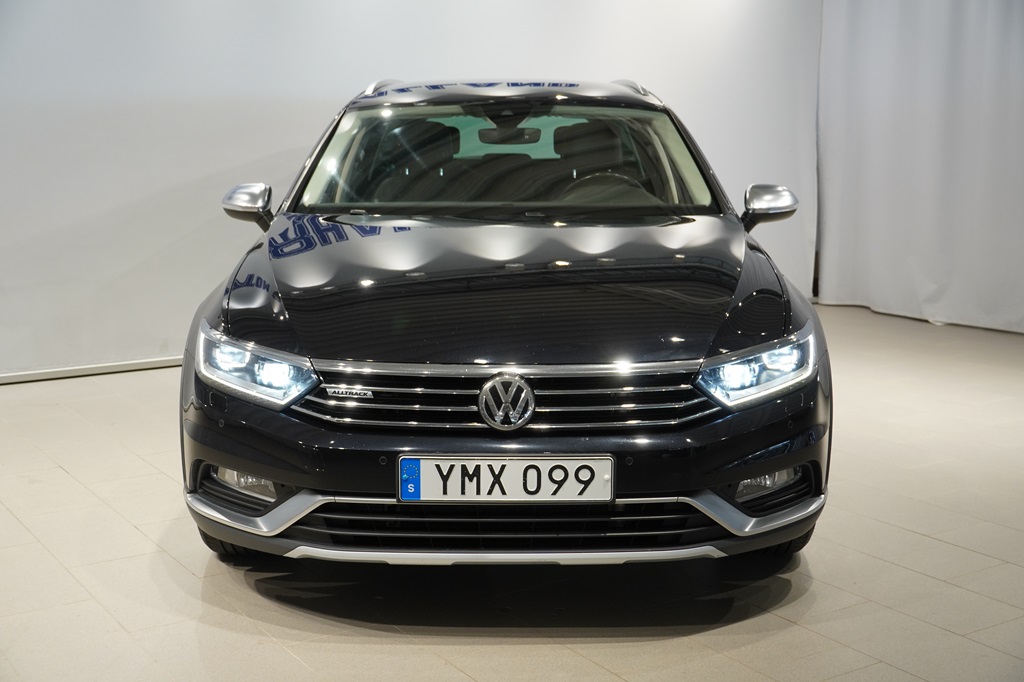 Volkswagen Passat YMX099