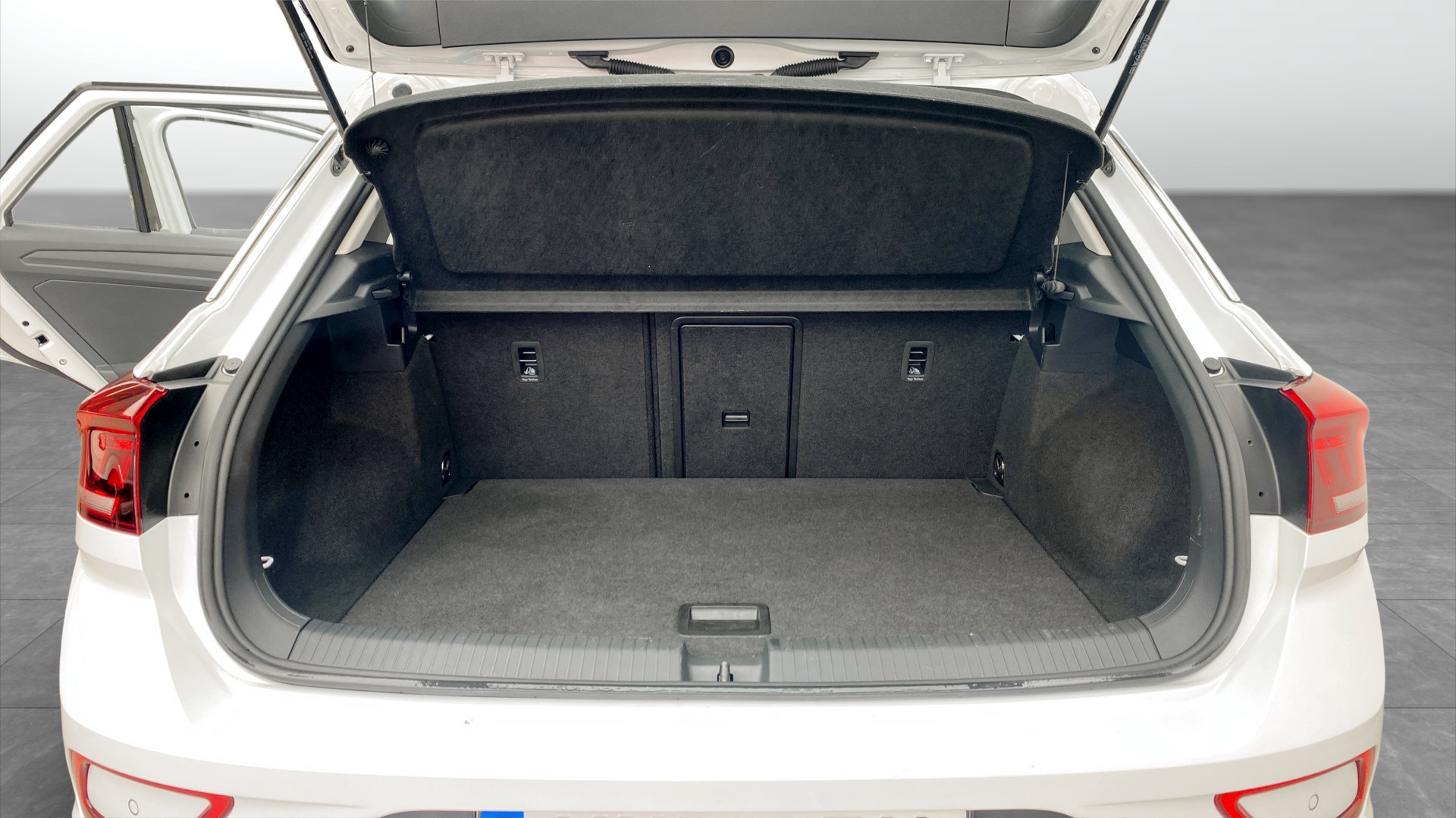 Volkswagen T-Roc YND05M