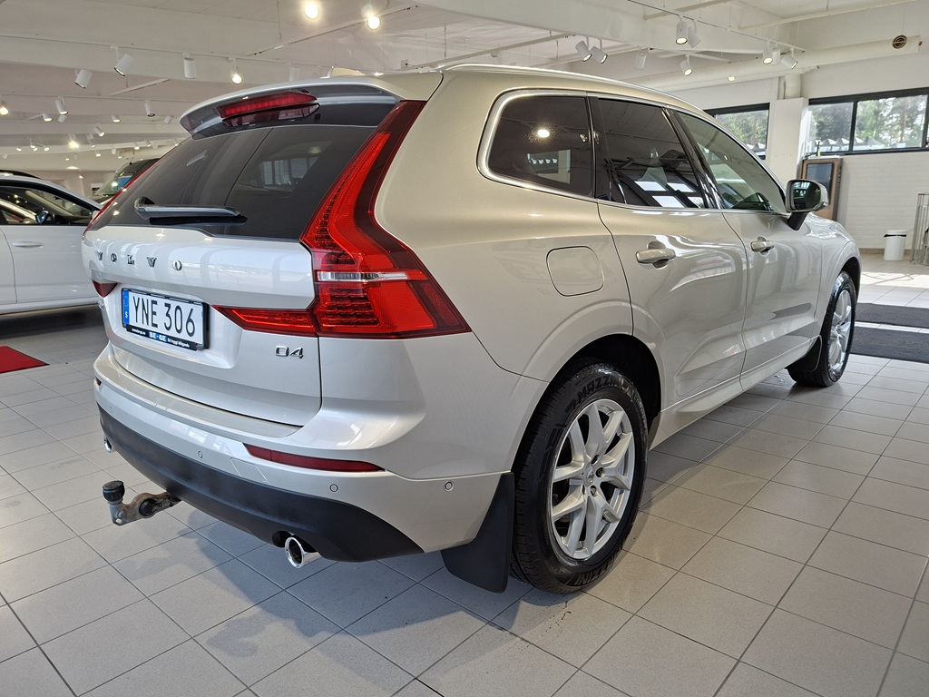 Volvo XC60 YNE306
