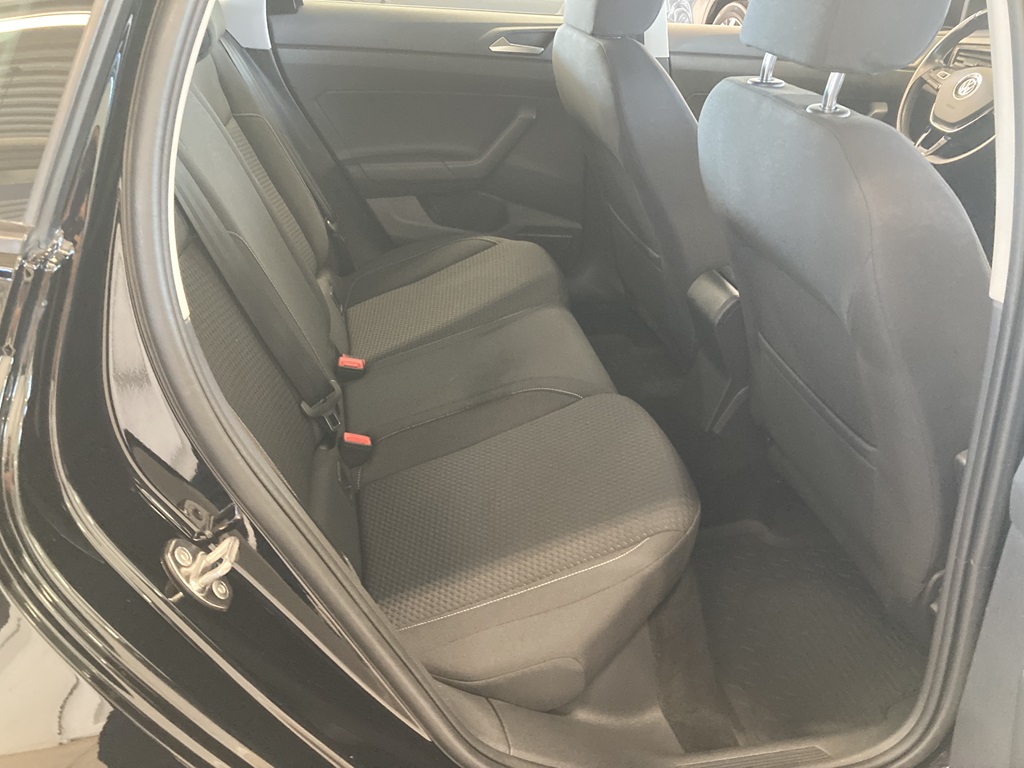 Volkswagen Polo YNF907