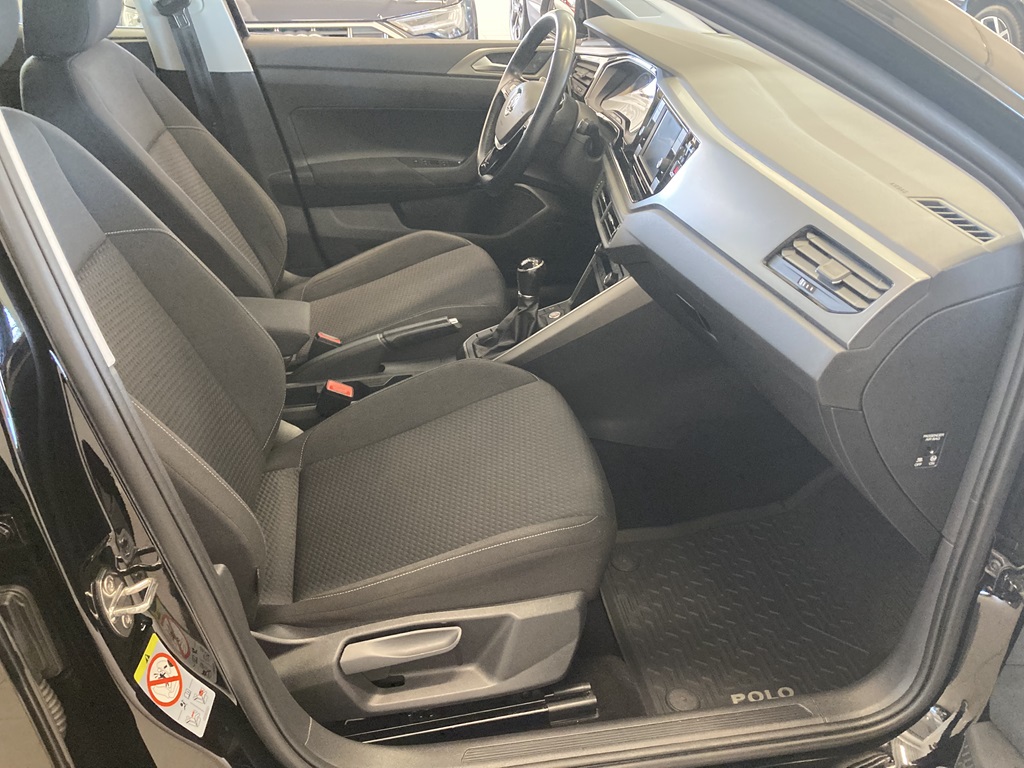 Volkswagen Polo YNF907