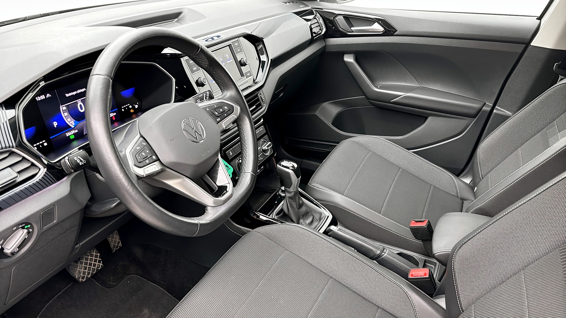 Volkswagen T-Cross YNH42N