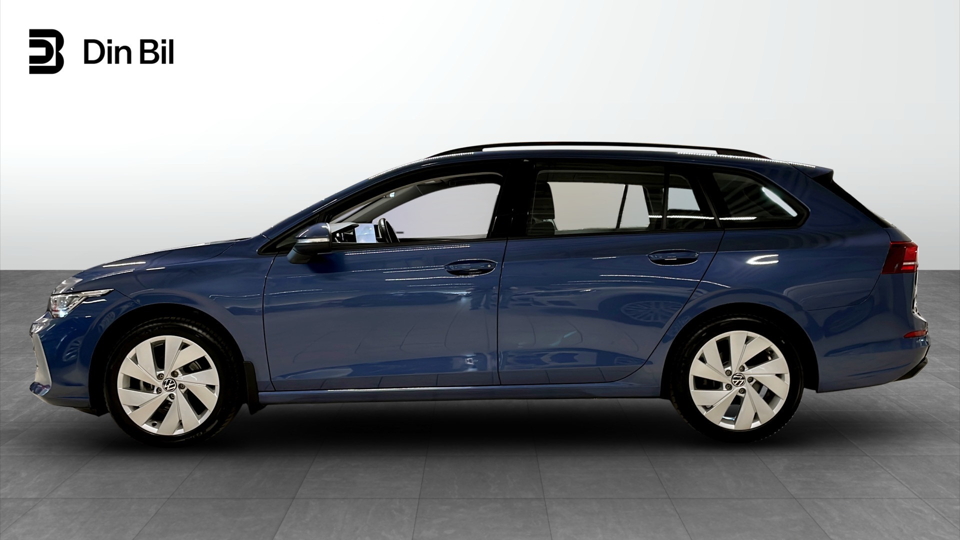 Volkswagen Golf YNH43M