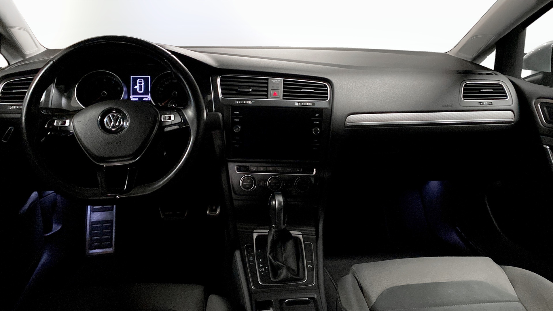Volkswagen Golf YNX062