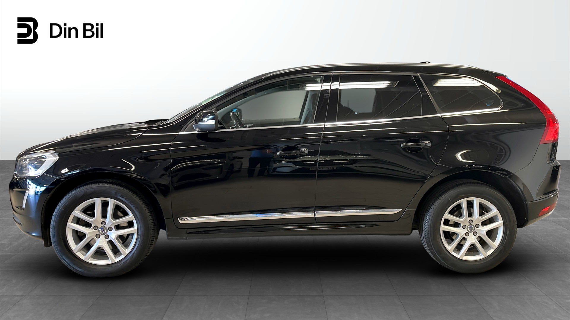 Volvo XC60 YNY742