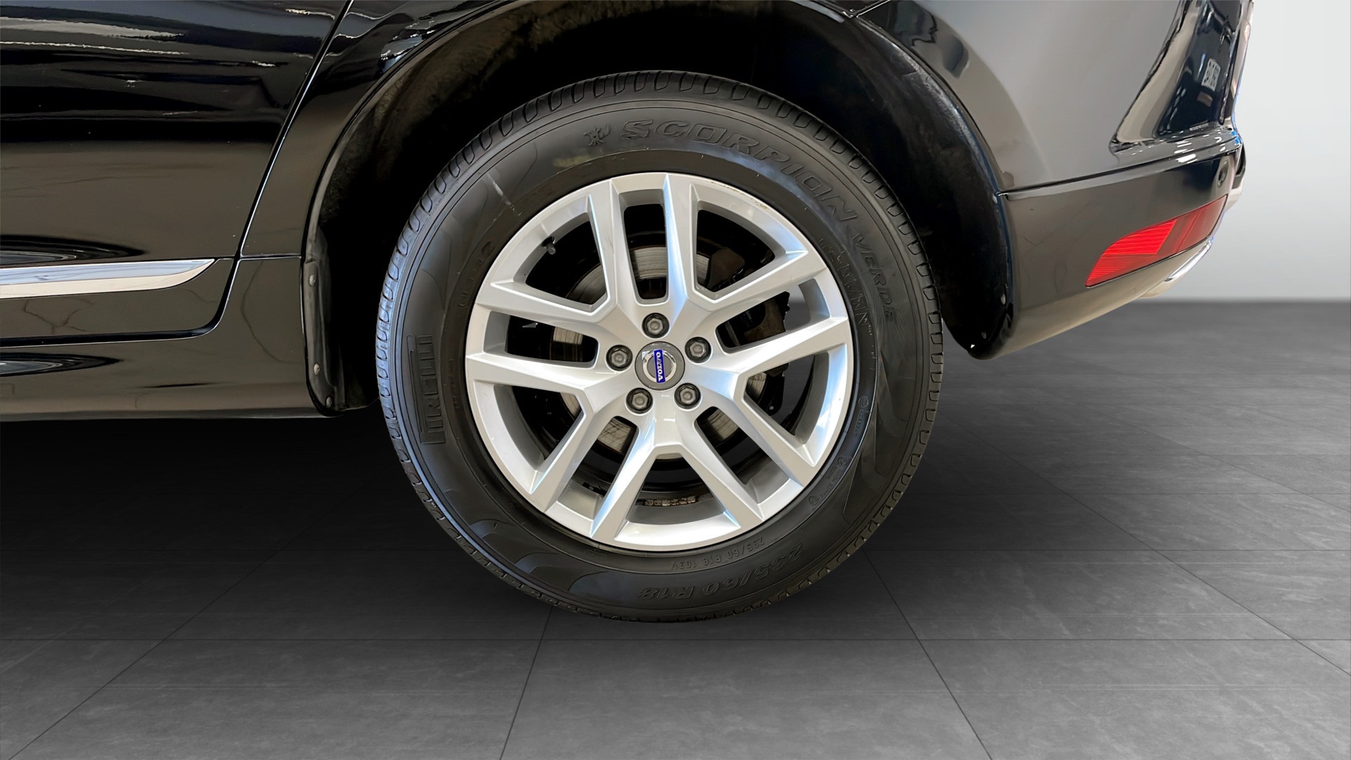 Volvo XC60 YNY742