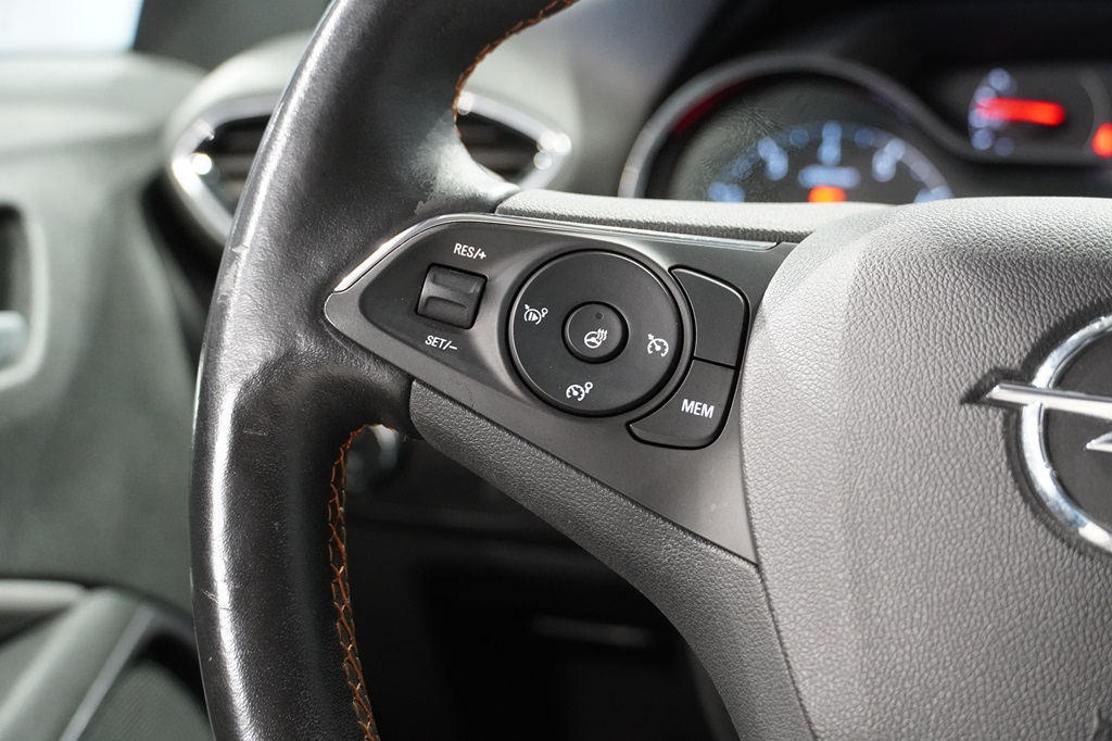 Opel Crossland X YOD117