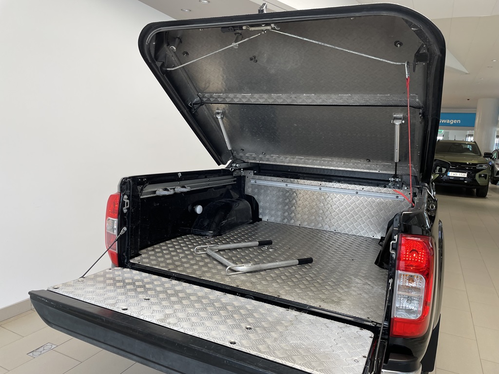 Nissan Navara YOD939