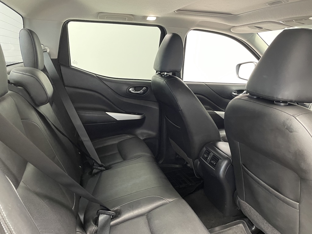 Nissan Navara YOD939