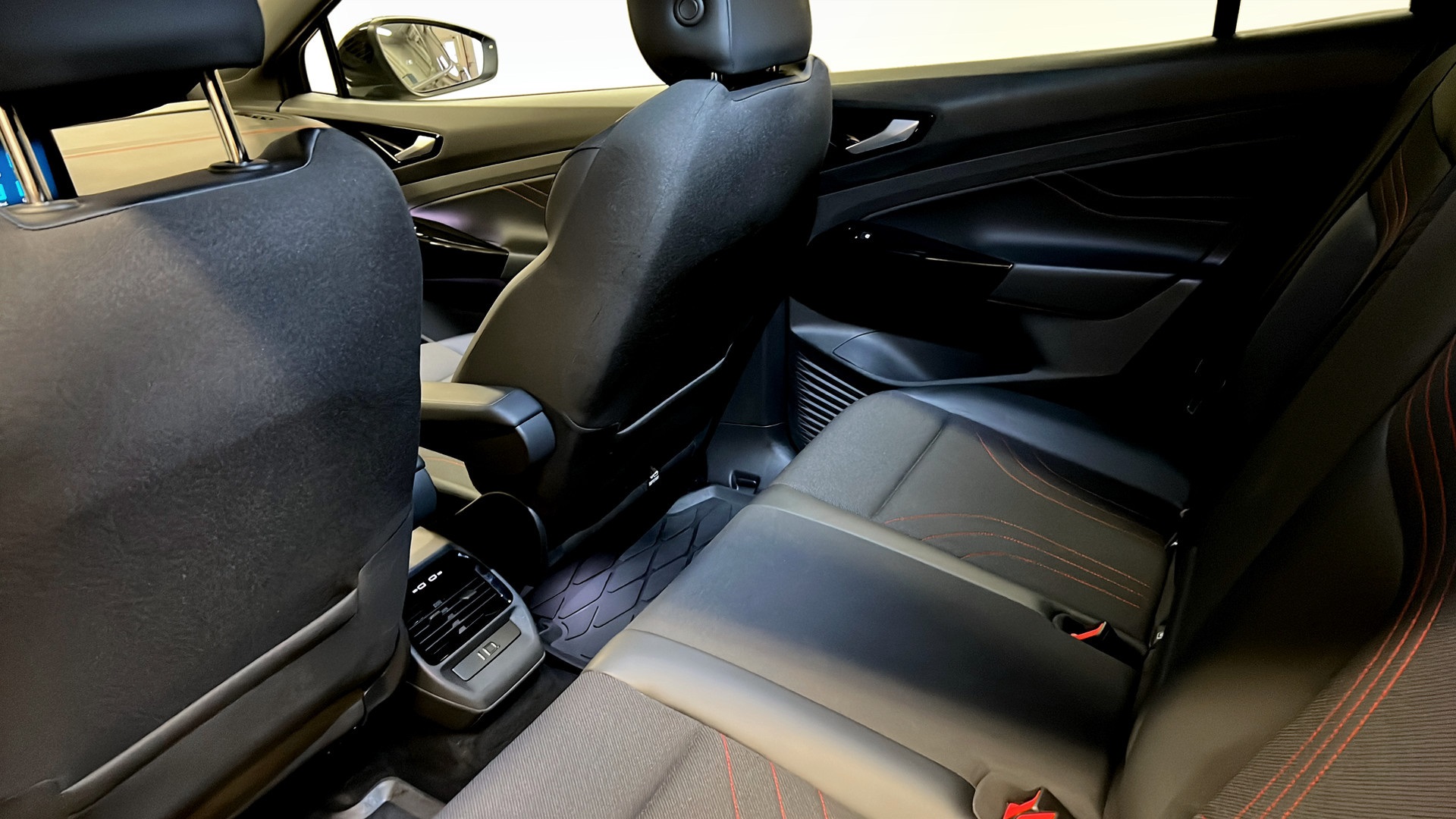 Volkswagen ID.4 YOE05J