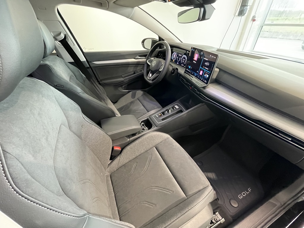 Volkswagen Golf Sportscombi YOJ09P